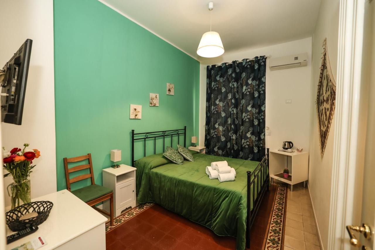 パレルモ Ai Tintori Bed & Breakfast エクステリア 写真